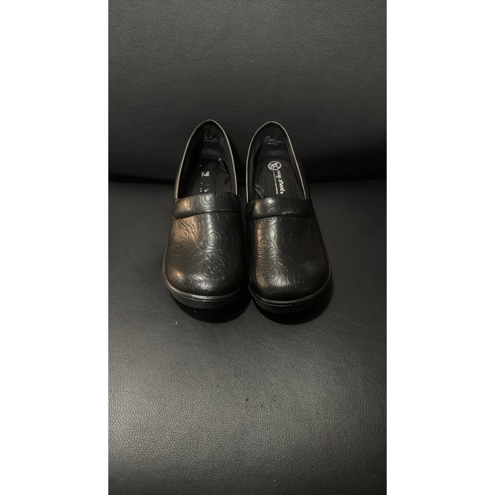Easy Street All Black Floral‎ Embossed Non Slip Loafers